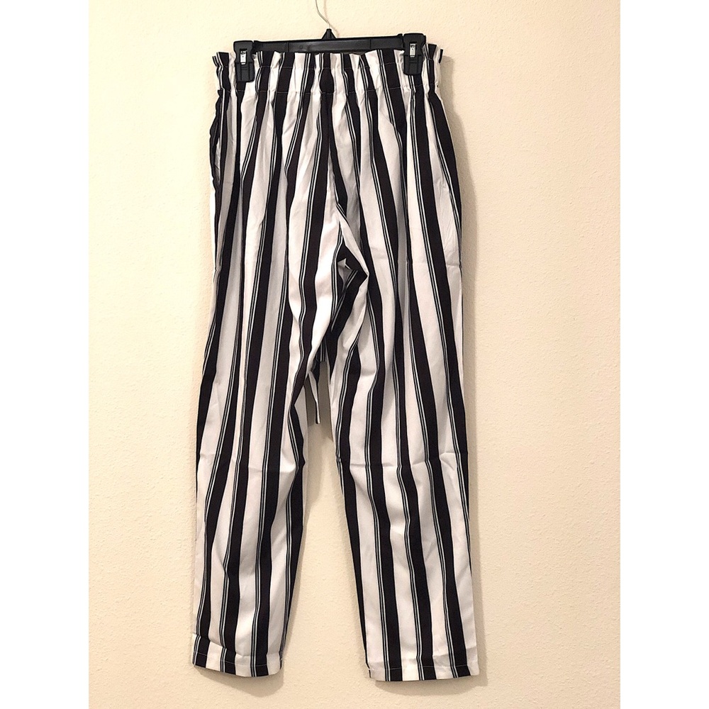 Pinstriped high waisted pants! - Picture 2 of 3